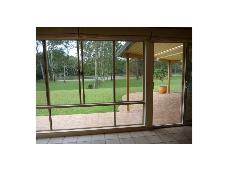 8 Clear Place, Woolgoolga NSW 2456