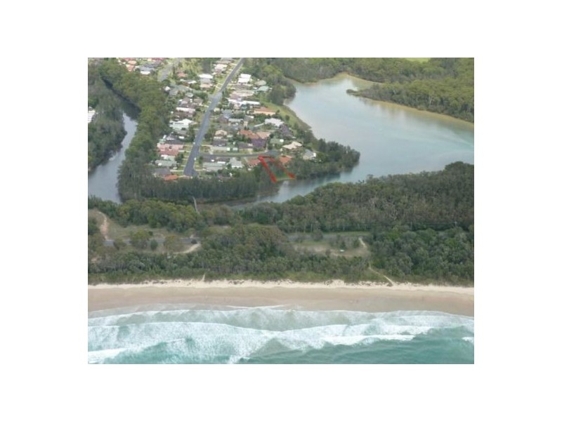 8 Clear Place, Woolgoolga NSW 2456