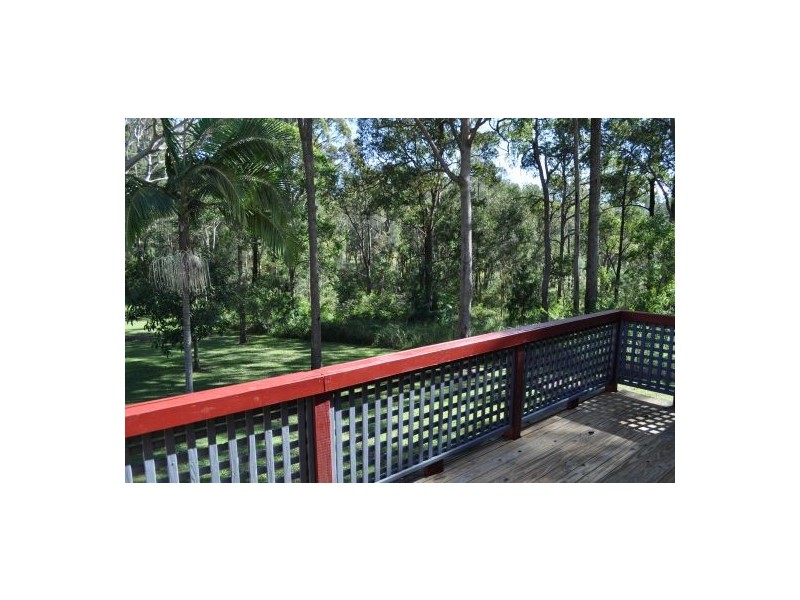 8 Anselmo Close, Emerald Beach NSW 2456