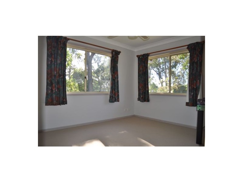 8 Anselmo Close, Emerald Beach NSW 2456