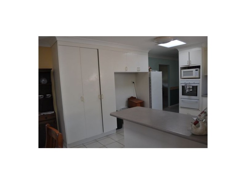 8 Anselmo Close, Emerald Beach NSW 2456