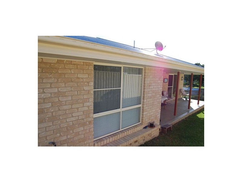 12 Grant Crescent, Macksville NSW 2447