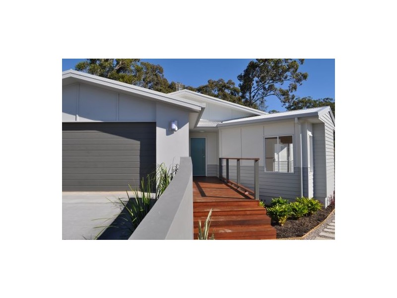 3  Reef Cove, Safety Beach NSW 2456