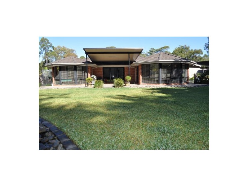 10 Topaz Drive, Emerald Beach NSW 2456
