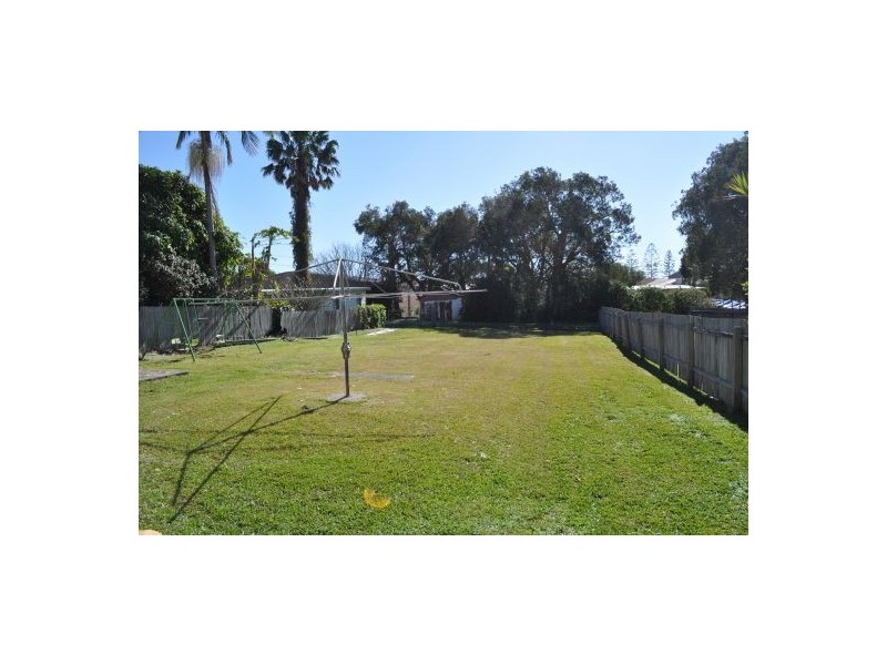 13 Trafalgar Street, Woolgoolga NSW 2456