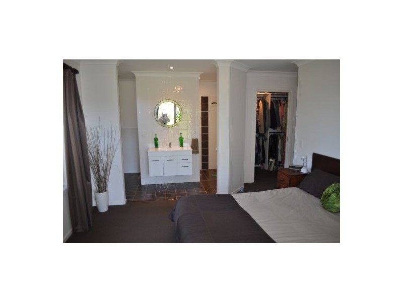 6 Strawberry Close, Woolgoolga NSW 2456