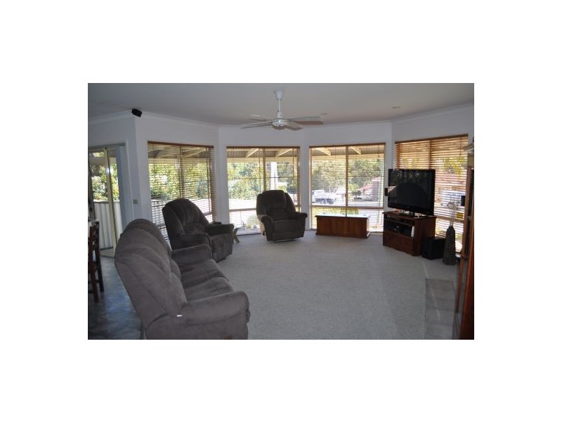 4 Amiee Place, Woolgoolga NSW 2456