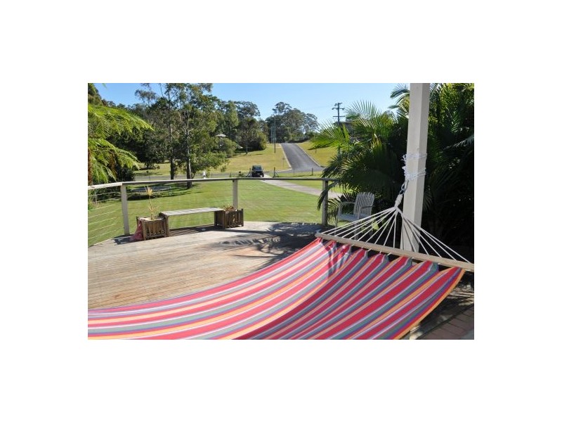 42 Poynten Drive, Emerald Beach NSW 2456
