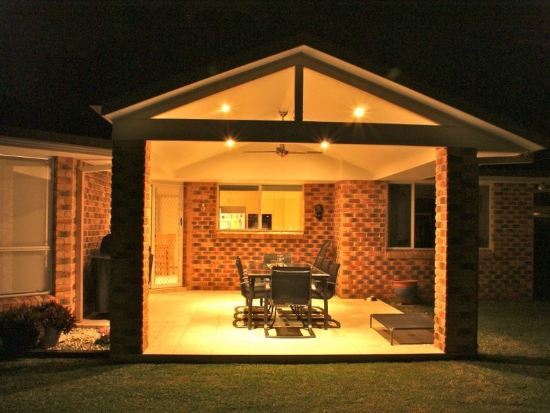 2 Marlin Close, Emerald Beach NSW 2456