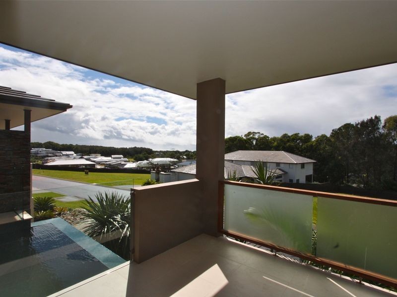 16 San Simeon Circuit, Sapphire Beach NSW 2450