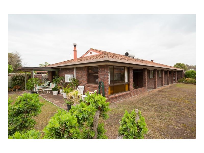 15 Casuarina Close, Old Bar NSW 2430
