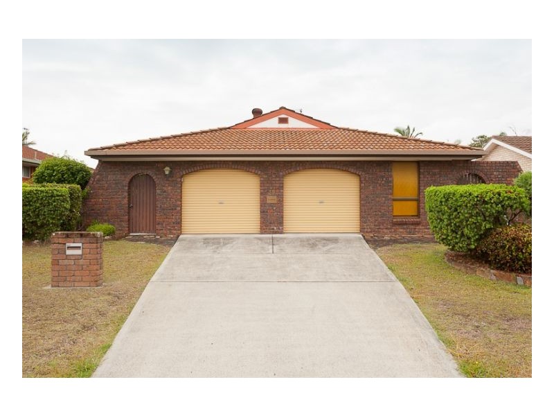 15 Casuarina Close, Old Bar NSW 2430
