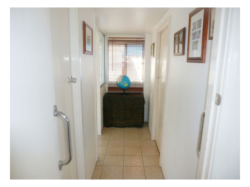 8 Waterman Street, Old Bar NSW 2430