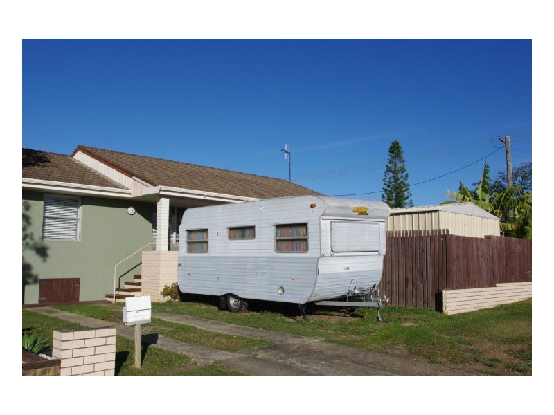 8 Waterman Street, Old Bar NSW 2430