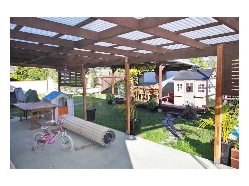 8 Waterman Street, Old Bar NSW 2430