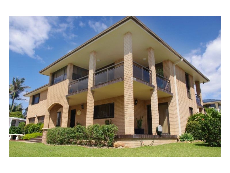 51 Ocean Drive, Wallabi Point NSW 2430