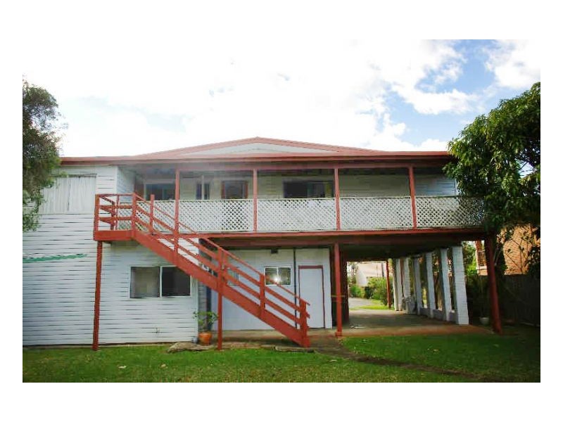 16 Old Bar Rd, Old Bar NSW 2430