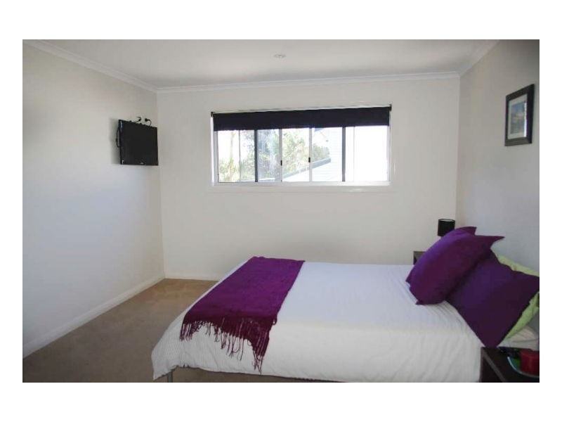 21 Pacific Parade, Old Bar NSW 2430