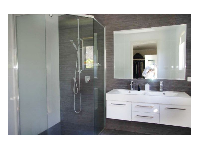 21 Pacific Parade, Old Bar NSW 2430