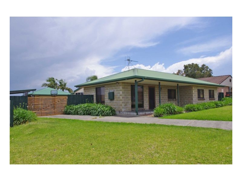 70 Wyden Street, Old Bar NSW 2430