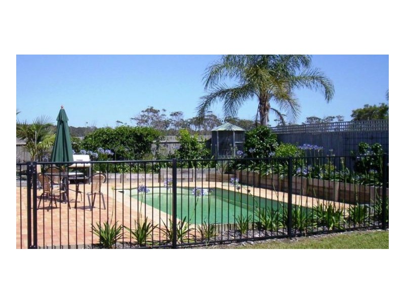 70 Wyden Street, Old Bar NSW 2430