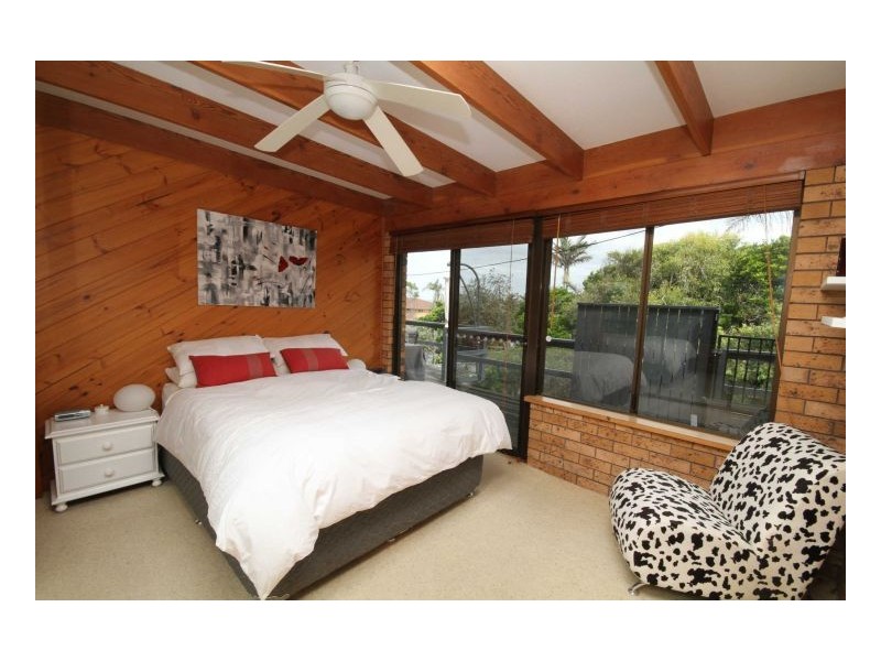 13 Ocean Drive, Wallabi Point NSW 2430