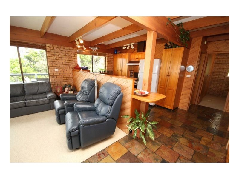 13 Ocean Drive, Wallabi Point NSW 2430