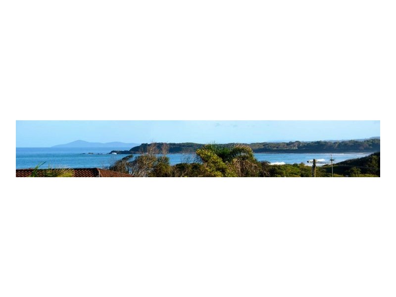13 Ocean Drive, Wallabi Point NSW 2430