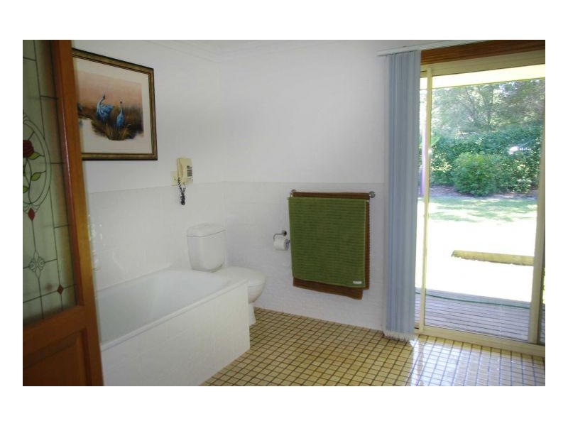 26 Oakflat Close, Old Bar NSW 2430