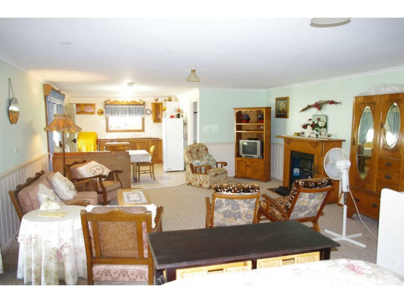 26 Oakflat Close, Old Bar NSW 2430