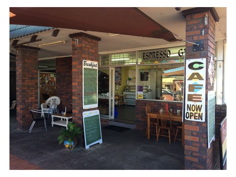 The Little Favourite, Old Bar NSW 2430