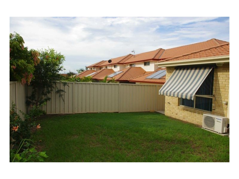 9a Medowie Road, Old Bar NSW 2430