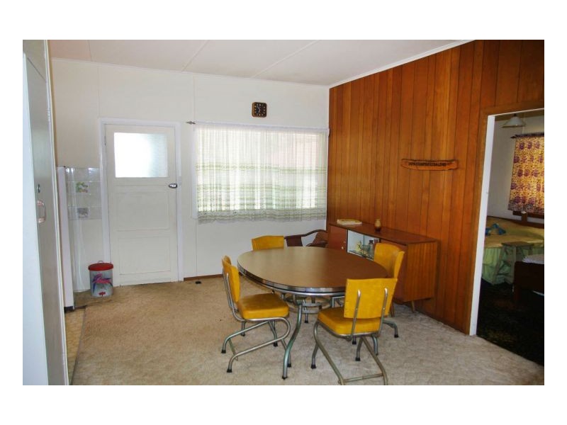 83 Main Street, Manning Point NSW 2430