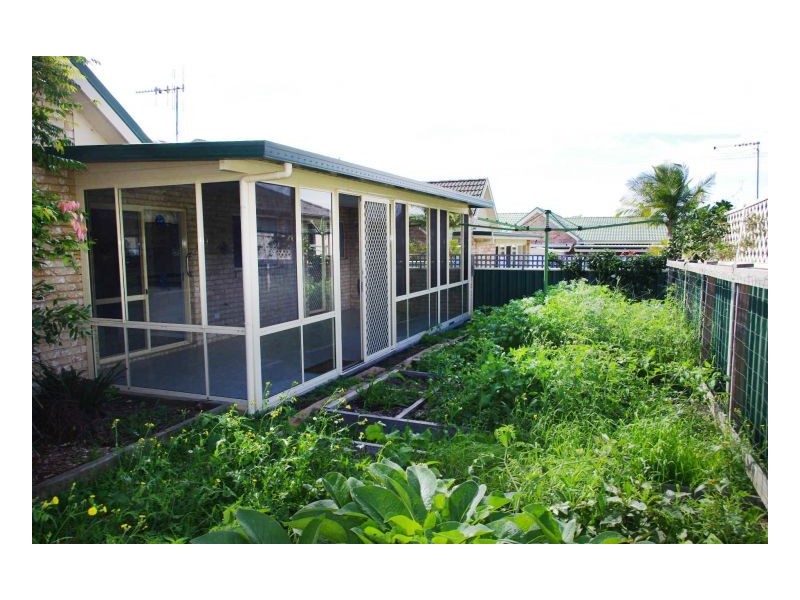 5 Berber Road, Old Bar NSW 2430