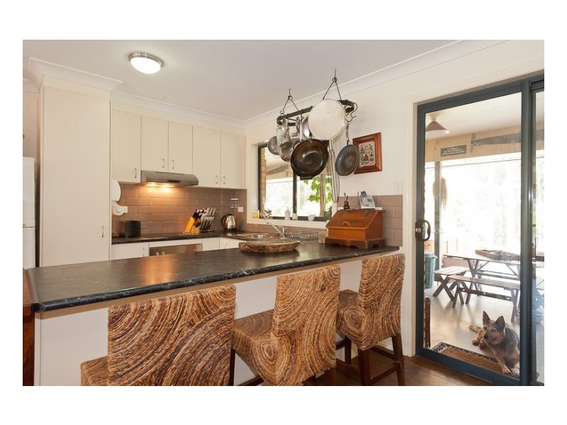 11 Rainforest Drive, Mitchells Island NSW 2430