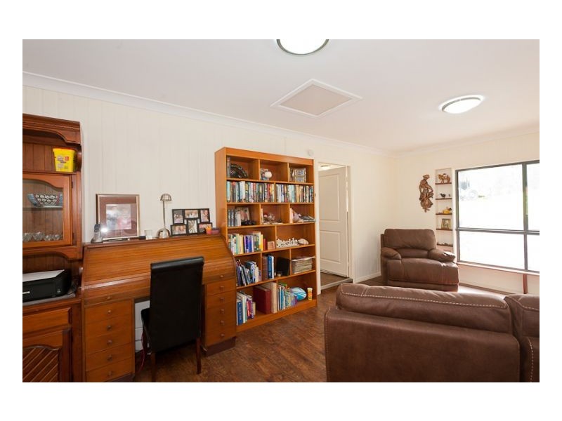 11 Rainforest Drive, Mitchells Island NSW 2430