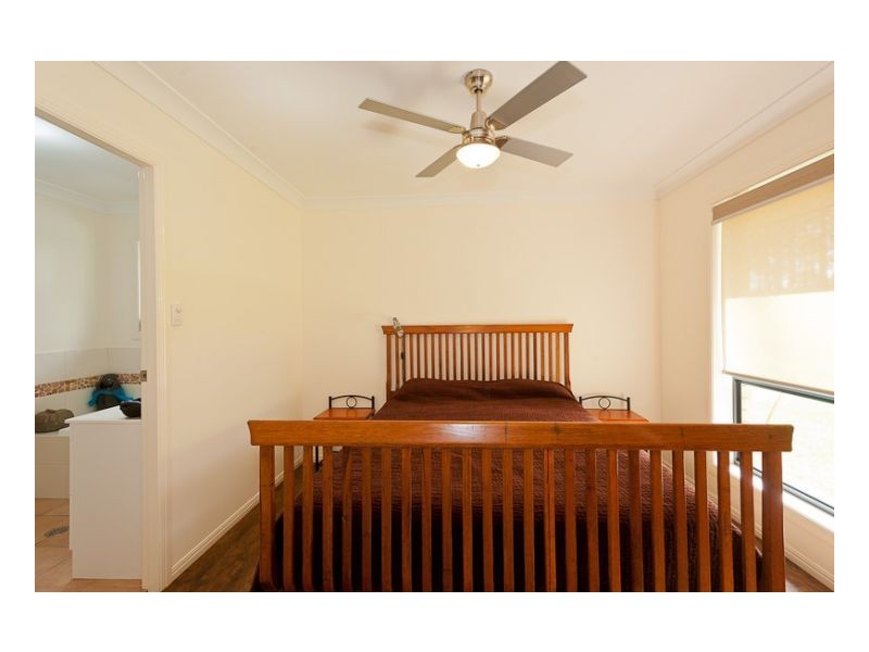 11 Rainforest Drive, Mitchells Island NSW 2430