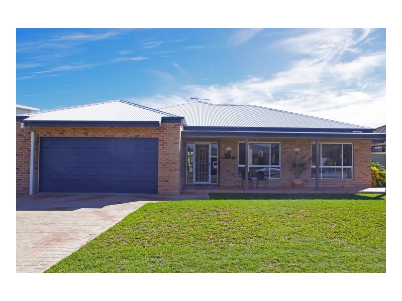 7 Shantull Drive, Wallabi Point NSW 2430