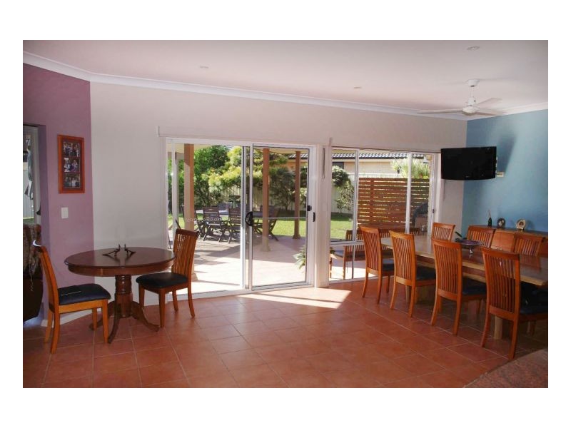 7 Shantull Drive, Wallabi Point NSW 2430