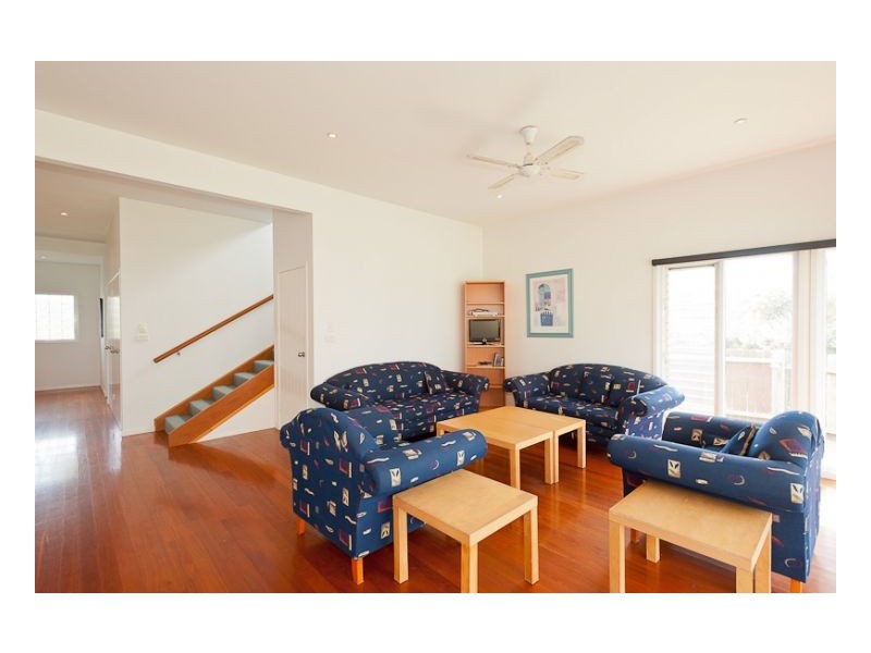 10 Lewis Street, Old Bar NSW 2430