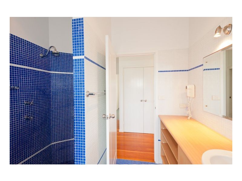 10 Lewis Street, Old Bar NSW 2430