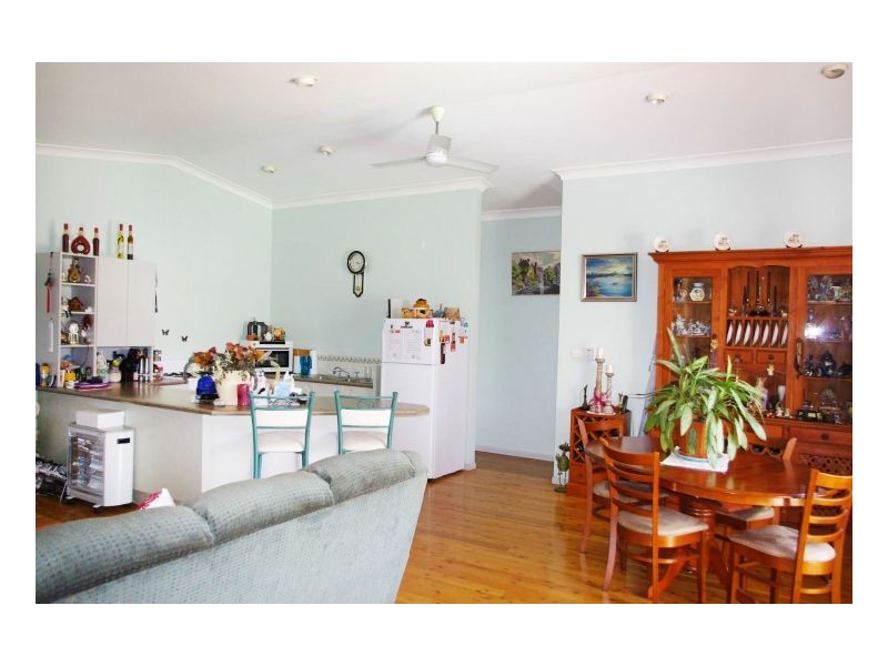2 Sunrise Close, Old Bar NSW 2430