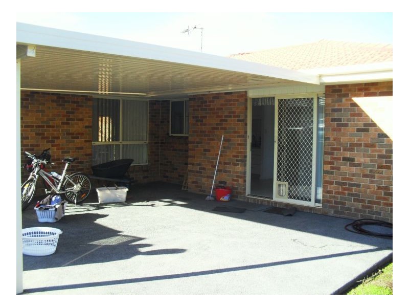 18 Albatross Way, Old Bar NSW 2430