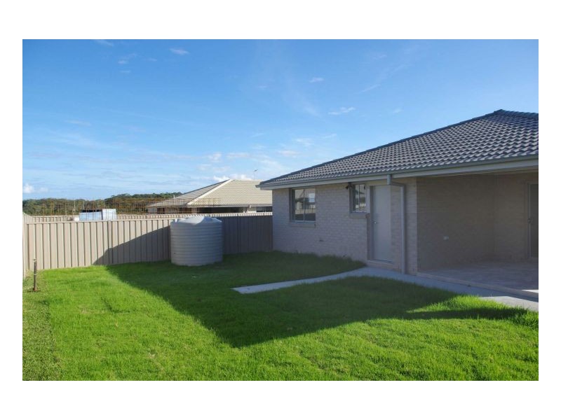 50 Albatross Way, Old Bar NSW 2430