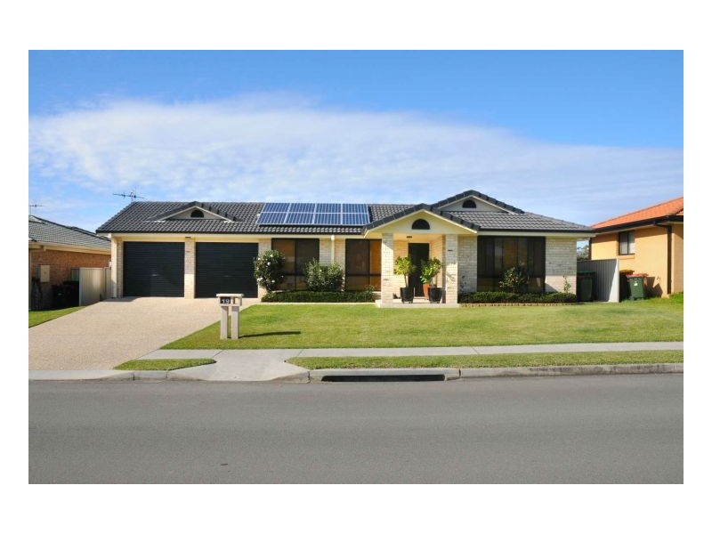19 Bluehaven Drive, Old Bar NSW 2430