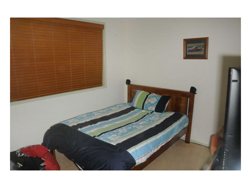 19 Bluehaven Drive, Old Bar NSW 2430