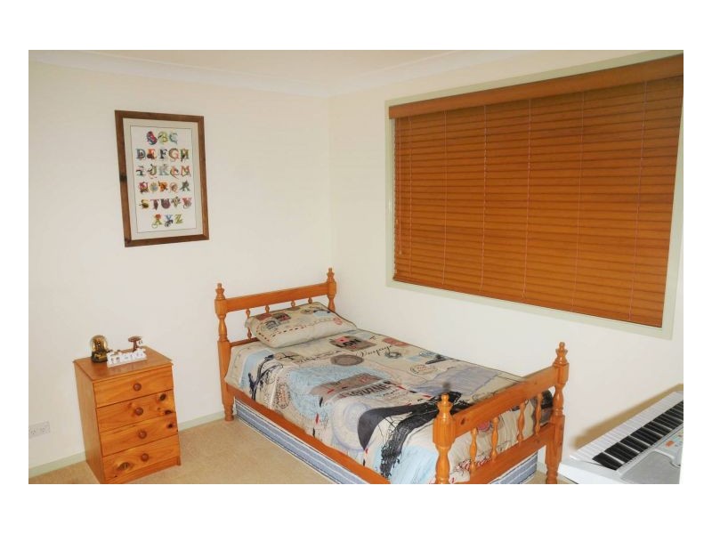 19 Bluehaven Drive, Old Bar NSW 2430