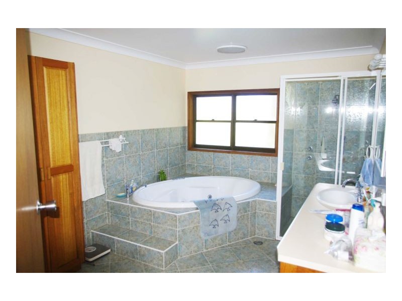 201 Beach Road, Mitchells Island NSW 2430