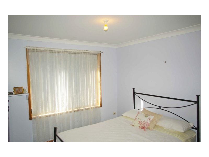 11 Cross Street, Old Bar NSW 2430