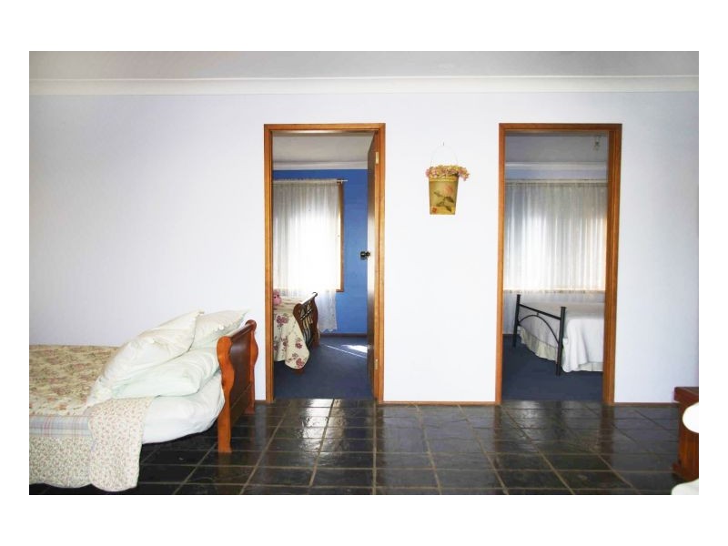 11 Cross Street, Old Bar NSW 2430